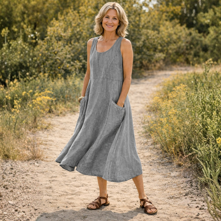 Scarlett | Relaxed Vest Dress