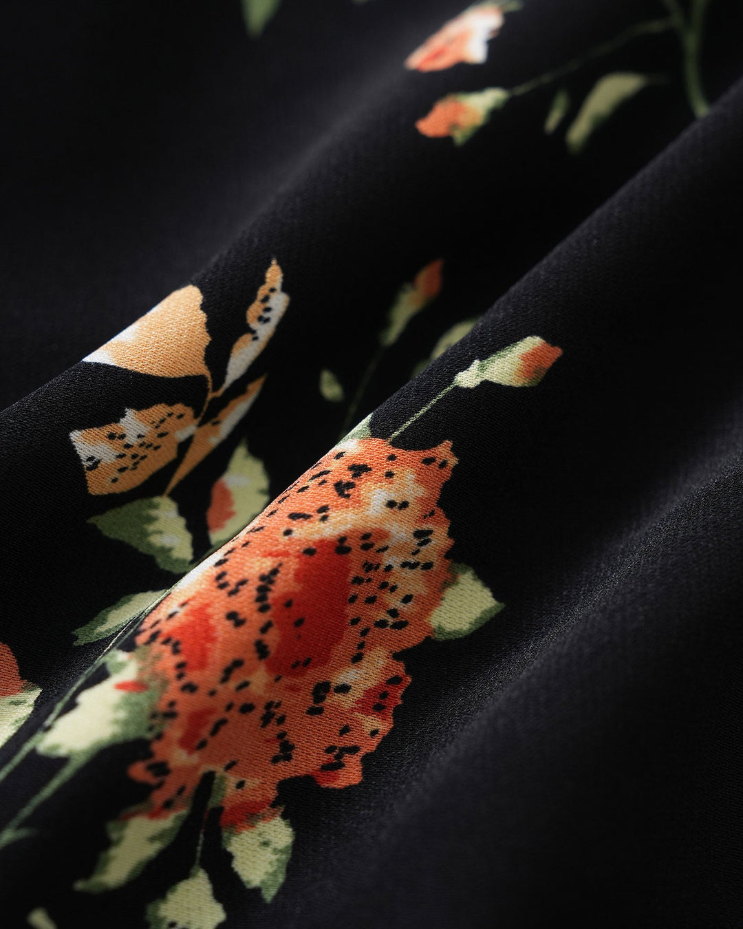 Elaine | Floral V-Neck Blouse